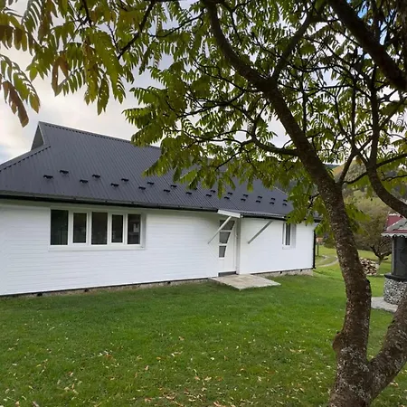 Fochyn House