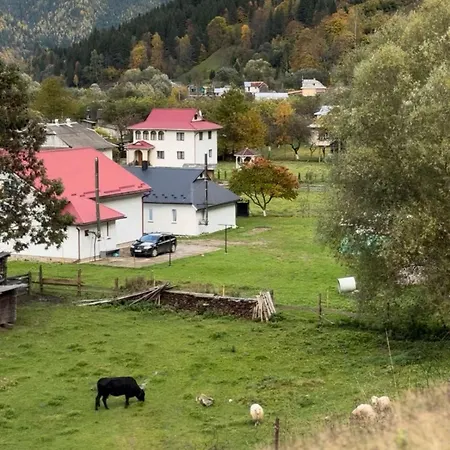 Holiday home Fochyn House *
